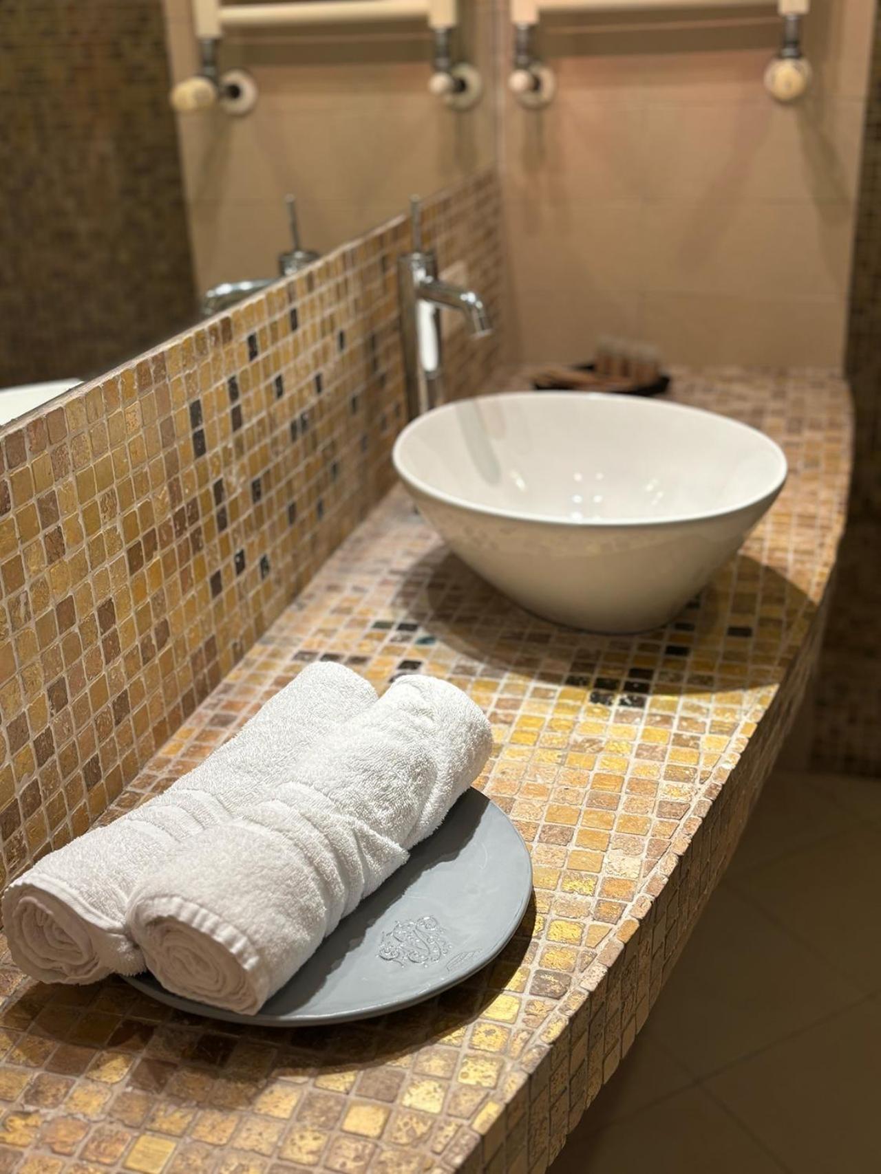 Central Station Suite ボローニャ エクステリア 写真
